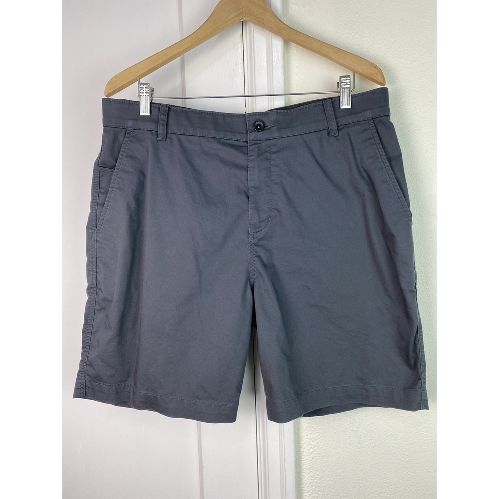 Nike Dri-Fit Men's 35 Charcoal Gray Flat Front Cotton Blend Chino Shorts